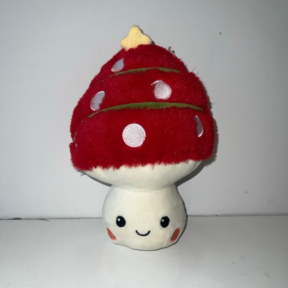 Russ KellyToy Christmas Tree Mushroom 9" Plush Possible Claw Machine Toy…